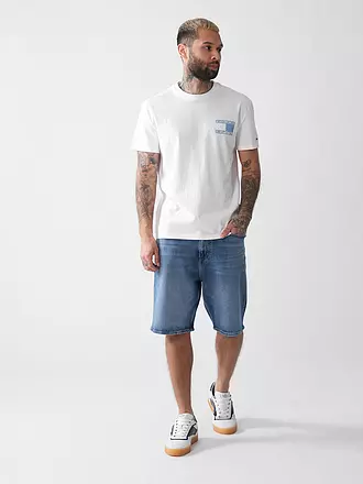 TOMMY JEANS | T-Shirt
Marca: TOMMY JEANS
Colore: bianco
Categorie: Moda, Uomo

Lunghezza manica: Manica corta
Scollo: Girocollo
Materiale: Jersey, Cotone
Motivo: Logo
Vestibilità (capo di abbigliamento): Regular
Stile: Young Fashion | weiss